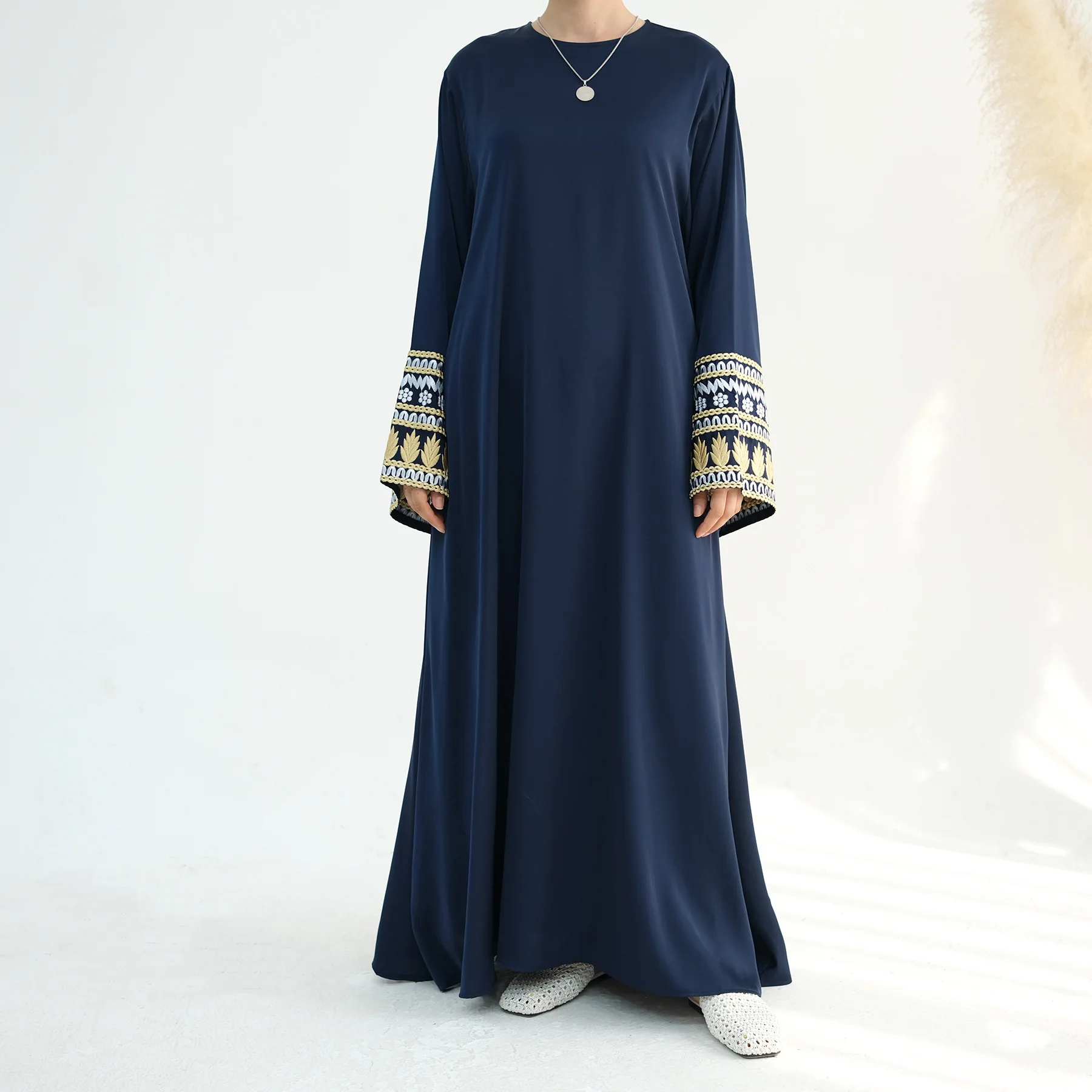 Eid Djellaba Ramadan Embroidery Abaya Dubai Kaftan Women Muslim Long Dress Turkey Gown Islam Jalabiya Caftan Marocain Femme Robe