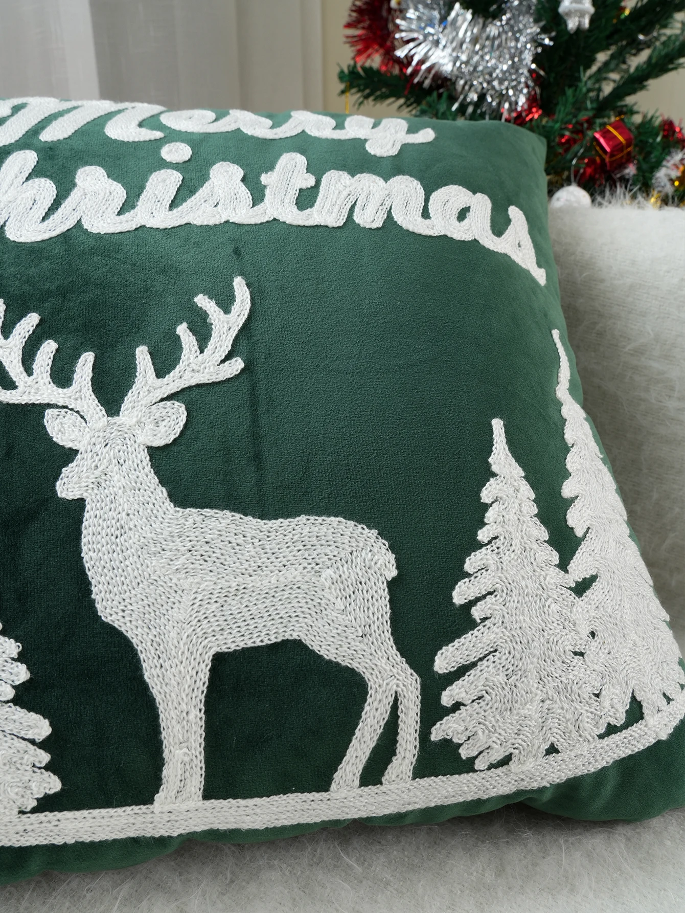 1pc Green Dutch Velvet Christmas Elk Exquisite Embroidery Cushion Pillow Case, Multi-Size Multi-Room Universal