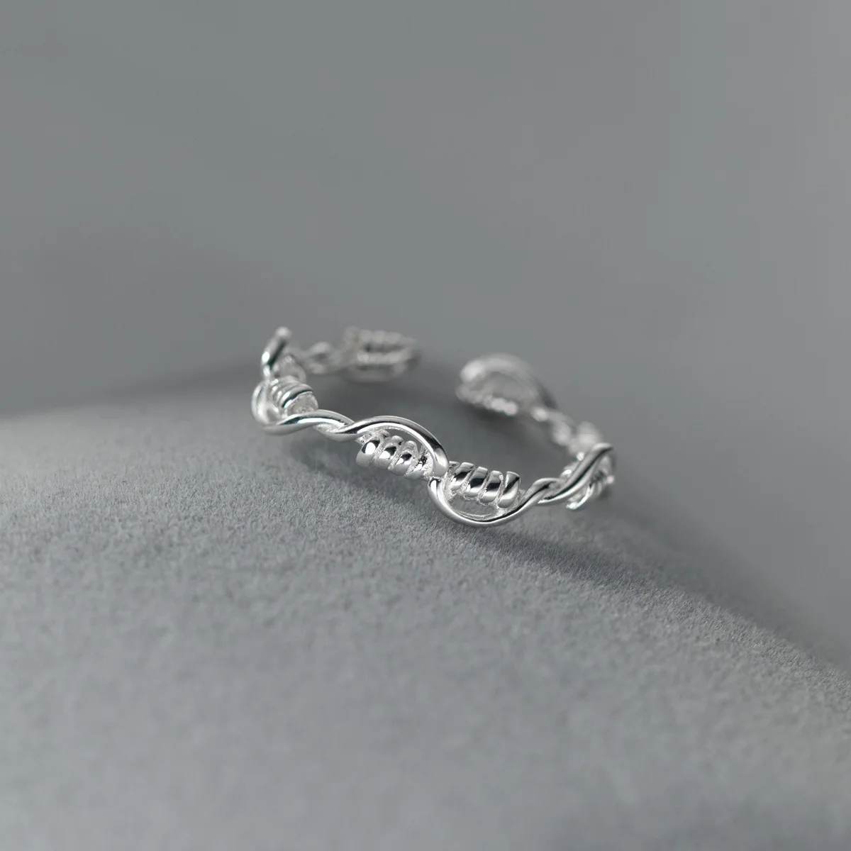 New Fashion Simple Knitted Knot Line Ins Wrapped 925 Sterling Silver Personality Exquisite Popular Opening Rings  TYB318