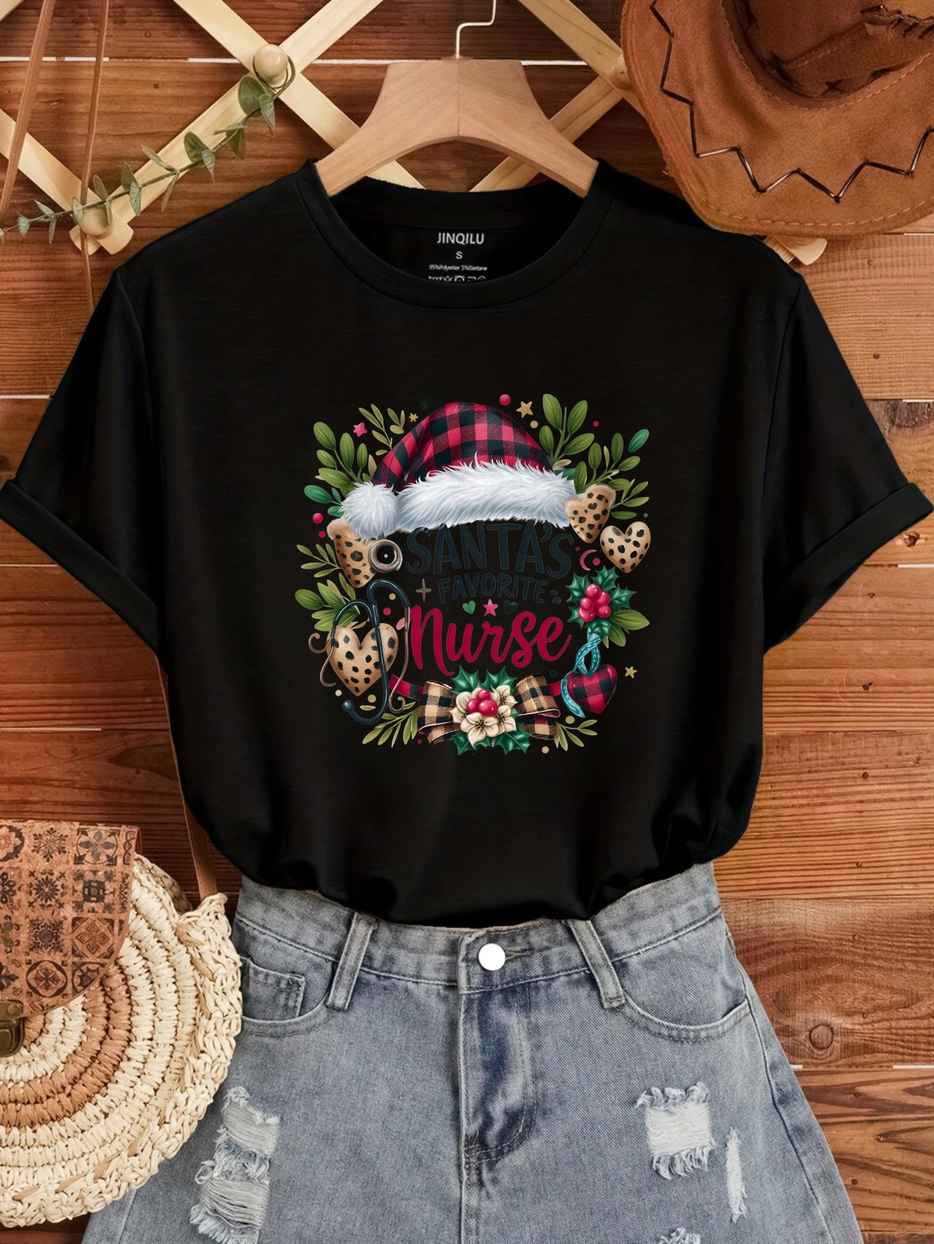

2025 Fake Christmas Hat Graffiti Print t shirt women O-Neck Casual Ladies T-shirts Summer Korean Cotton Short sleeve Anime Tees