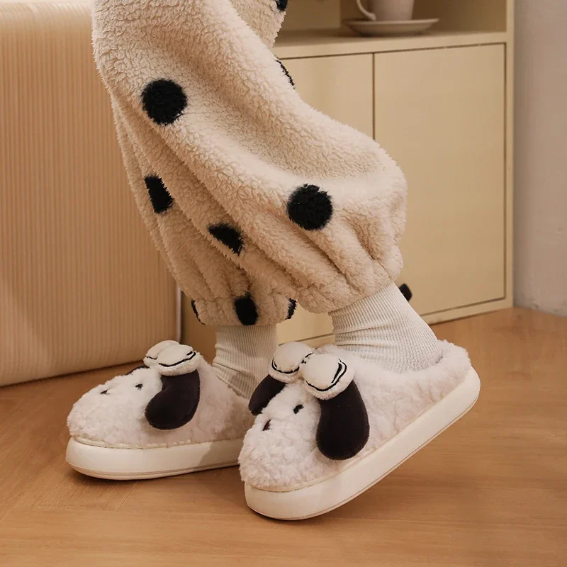 Pantofole da casa carine invernali da donna da uomo per la casa scarpe da cucciolo da cartone animato per interni coppia comode calzature in cotone