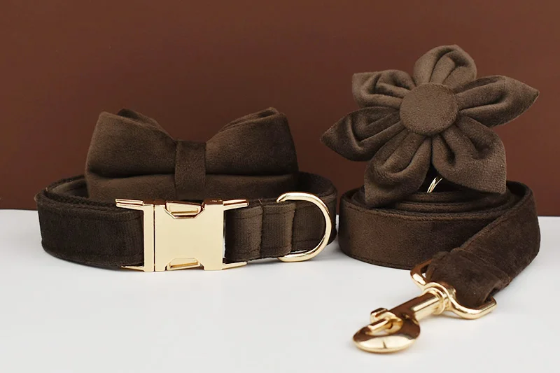 Dunkelbraunes Samt-Hundehalsband und Leinen-Set für Hunde, individuell graviertes Namensschild, Heimtierbedarf, Hundeleine, Samt11 – Detail 6