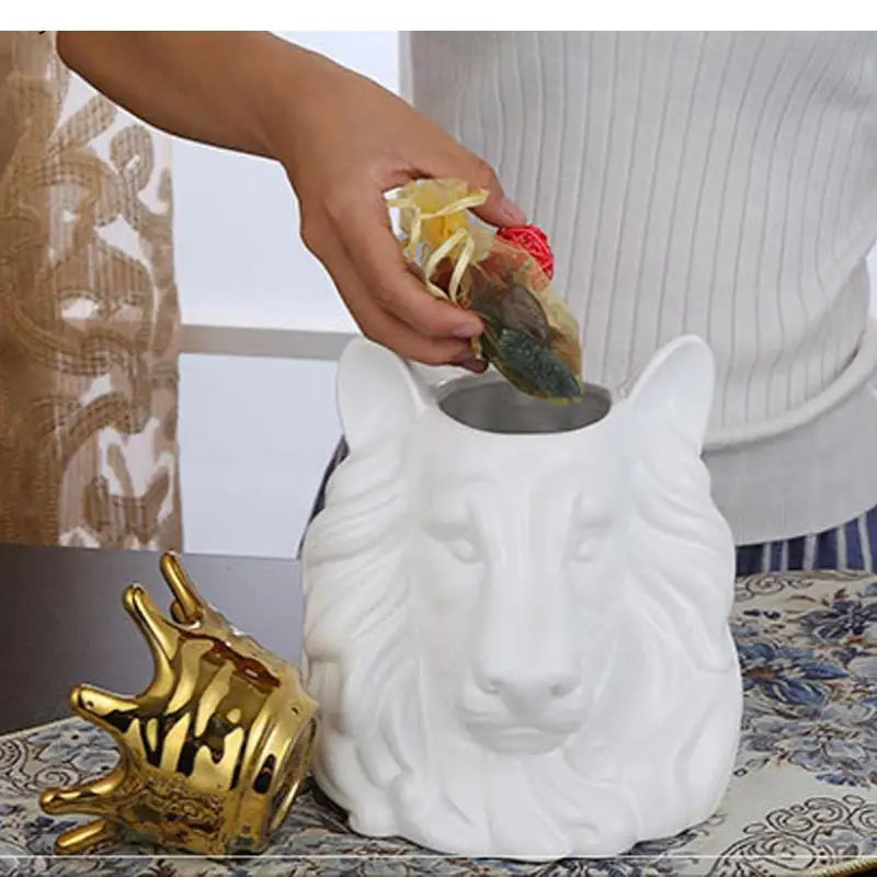 Ceramic Animal Storage Decoration Crown Lion Jewelry Rack Modern Home