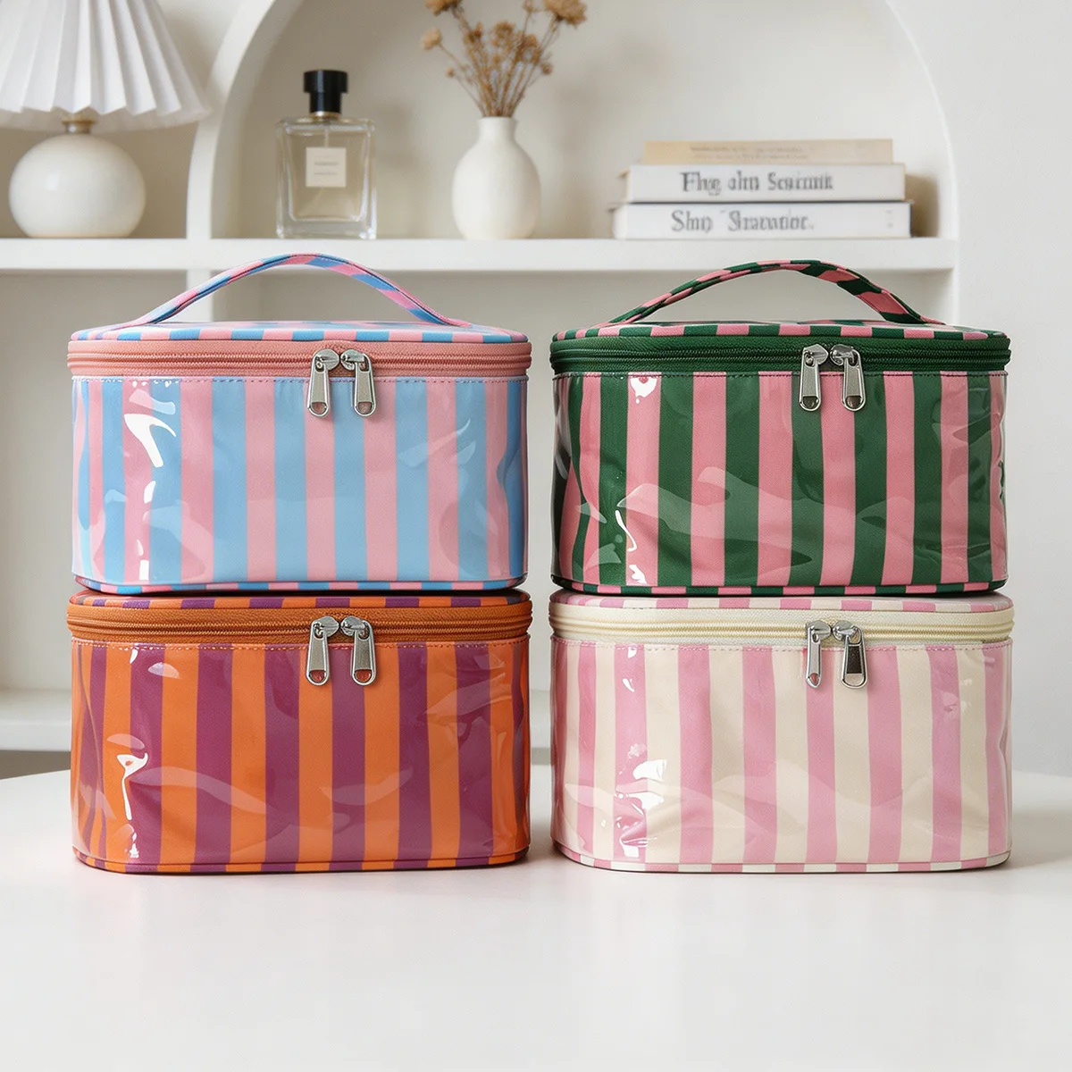 Sac cosmétique à rayures en PVC de grande capacité, sac de rangement pour articles de toilette pour femmes, sac de maquillage portable, sac de voyage pour voyage d'affaires, soins de la peau