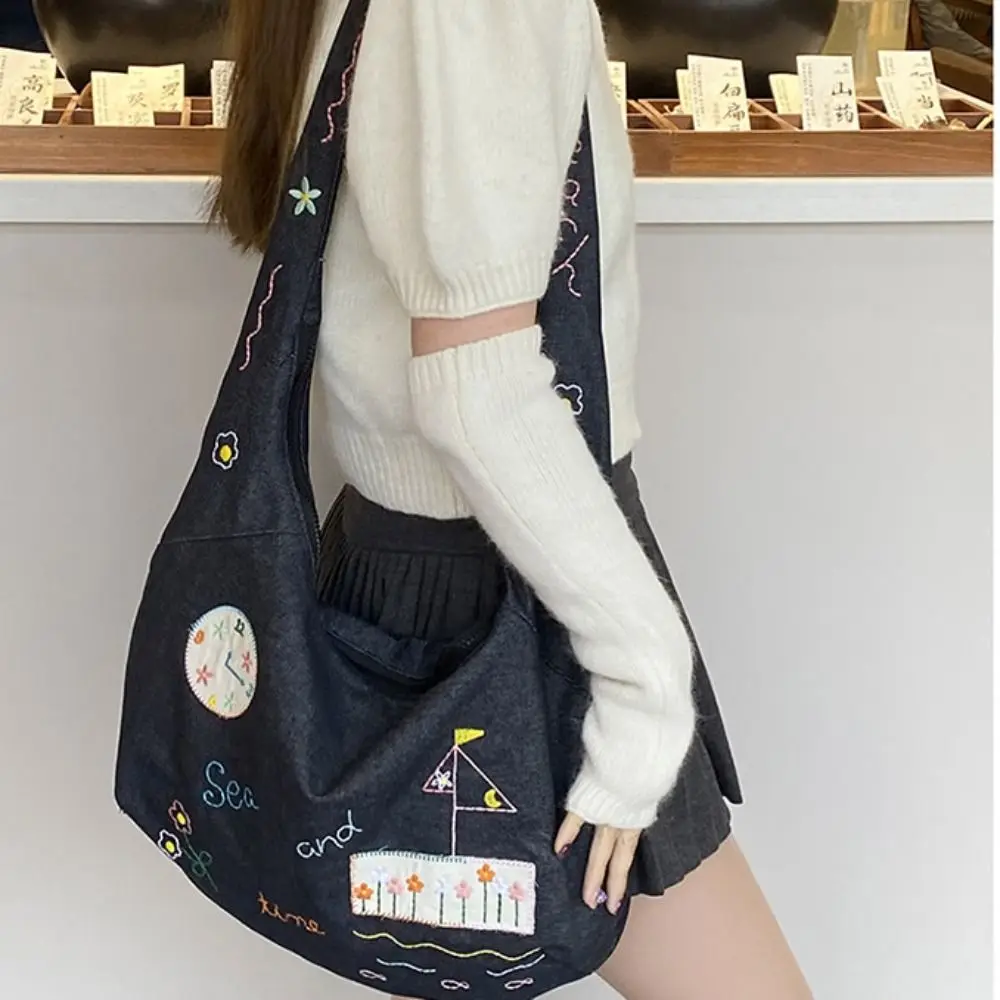 

Повседневная тканевая джинсовая холщовая сумка в стиле ретро, большая вместительная сумка на плечо с мультяшным узором, сумка в корейском стиле, женская сумка-тоут с вышивкой