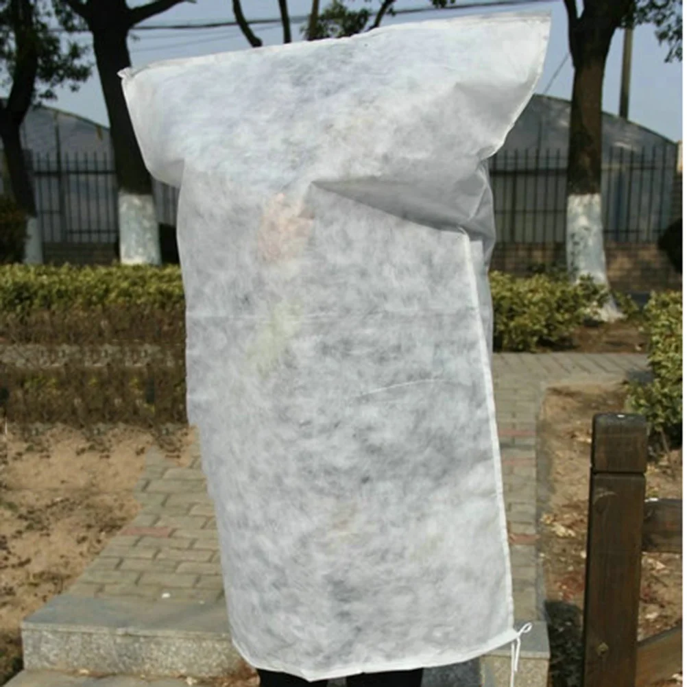 

60*110Cm Plant Protection Cover Non-Woven Fabric Garden Tree Shield Wind Rain Insect Dust Resistant Winter Summer Use