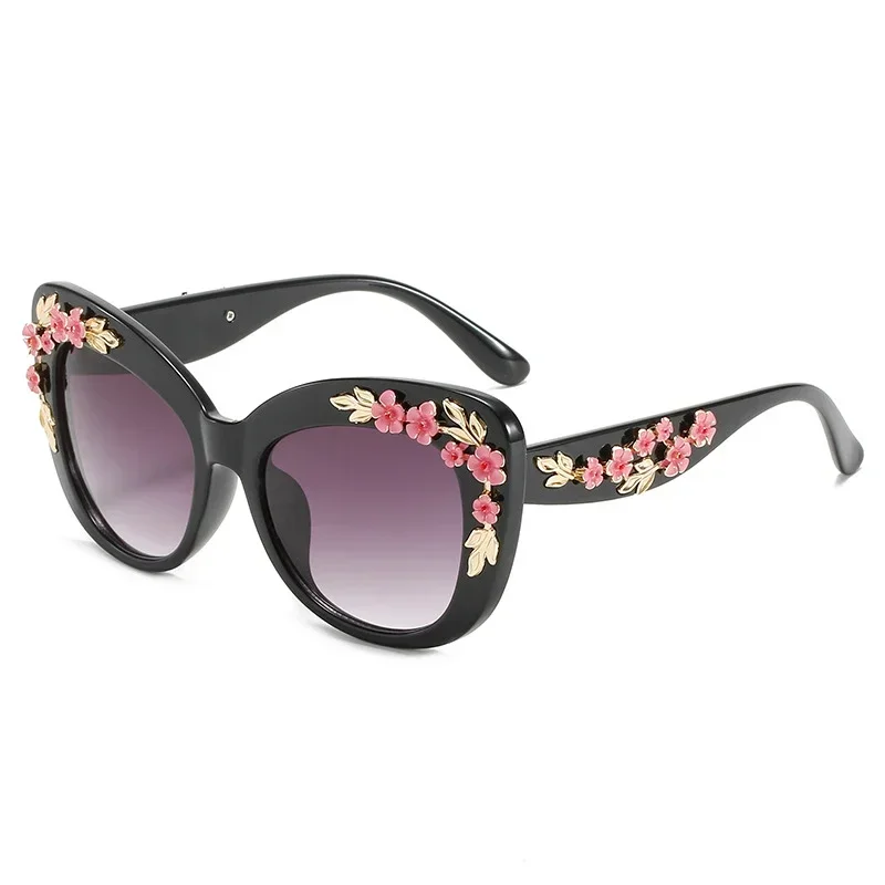 Lunettes de soleil œil de chat vintage pour femmes, lunettes décoratives en métal, lunettes de soleil à fleurs, design rétro, paupières rose, mode 2024