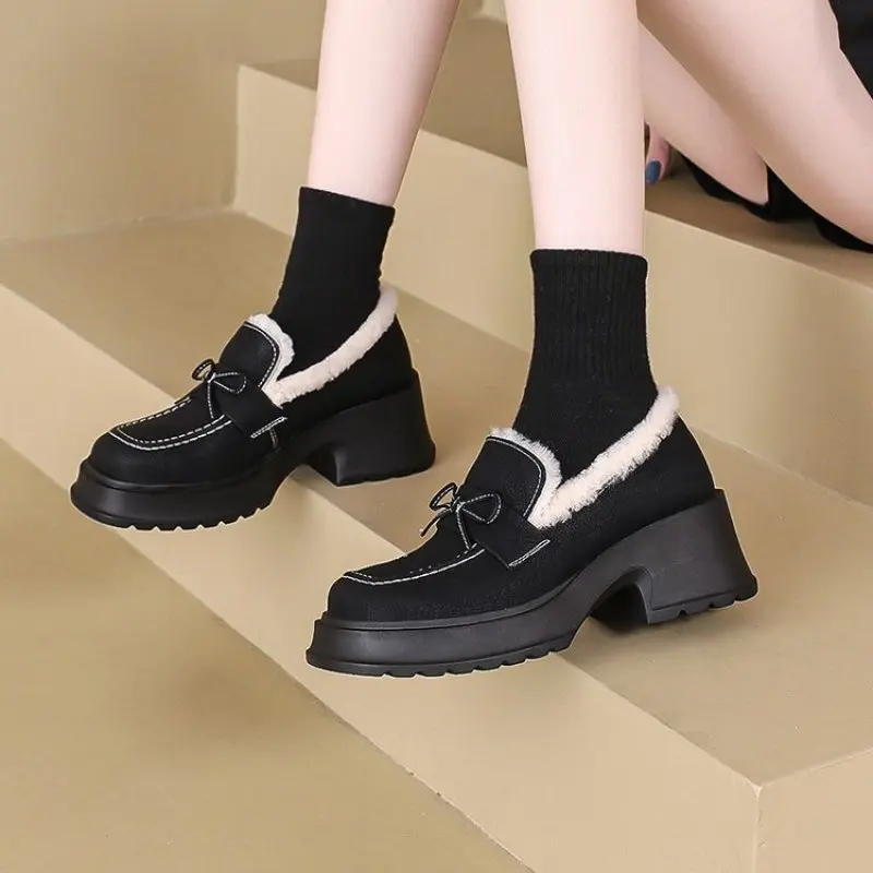 Winter Shoes Women Casual Flat Shoes Women's Moccasins Soft Loafers Fashion Comfort Warm Plush Bow Slip on Female Cotton Shoes