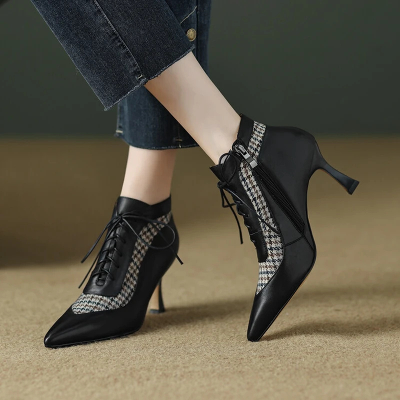 Nowe jesienne buty damskie buty do kostki ze skóry naturalnej szpiczasty nosek buty na wysokim obcasie dla kobiet kraty czarne buty Retro nowoczesne