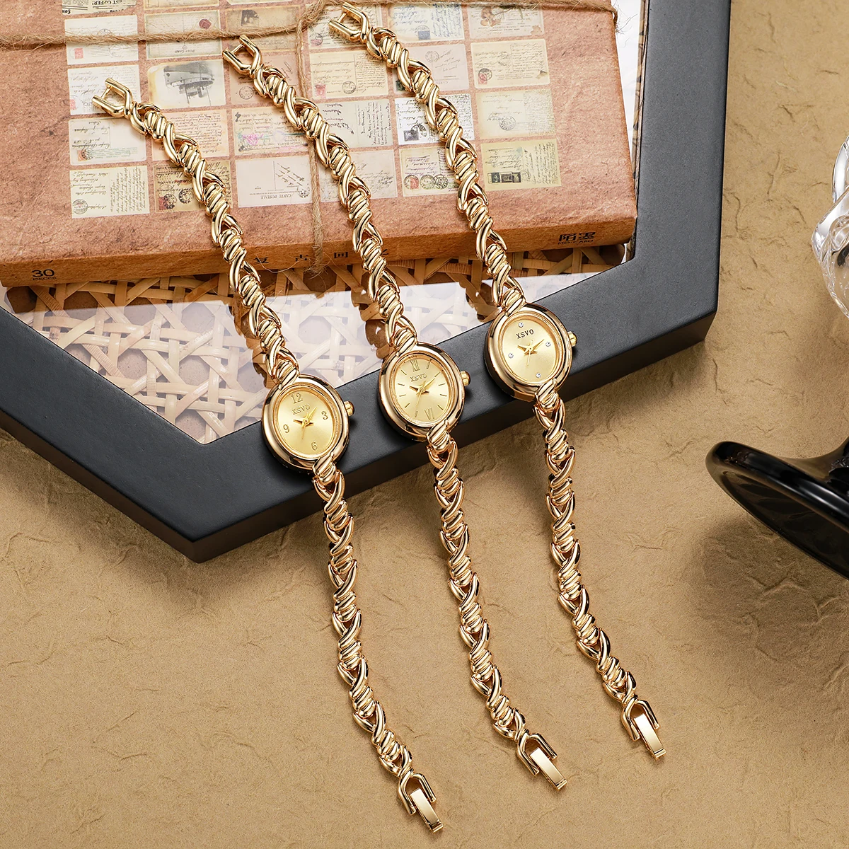 

Элегантные женские часы с золотой витой цепочкой, миниатюрный овальный циферблат, 3 размера, идеальный подарок для неё, подходят для повседневной носки и вечеринок.