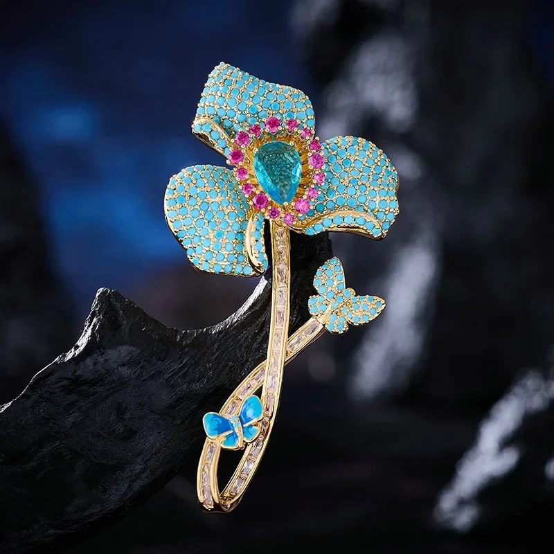 

High-end and elegant corsage accessories feature a grand, high-end, exquisite and niche design sense