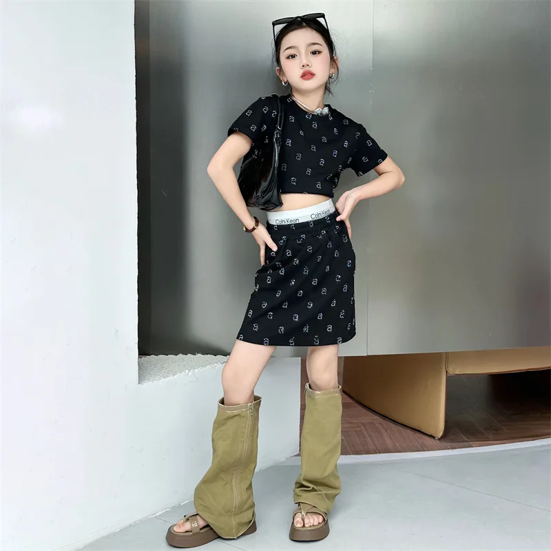 

Girls Suits Girls 2024 Spring Summer New Medium and Large Children Foreign Hot Drill Letter Short Sleeve Skirt Two-piece Set