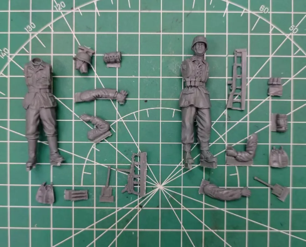 1/35 Scale Resin Figure Assembly Model Kit Micro Scene Layout Frontline Soldiers Rest 2 People Unassembled and Unpainted 2263