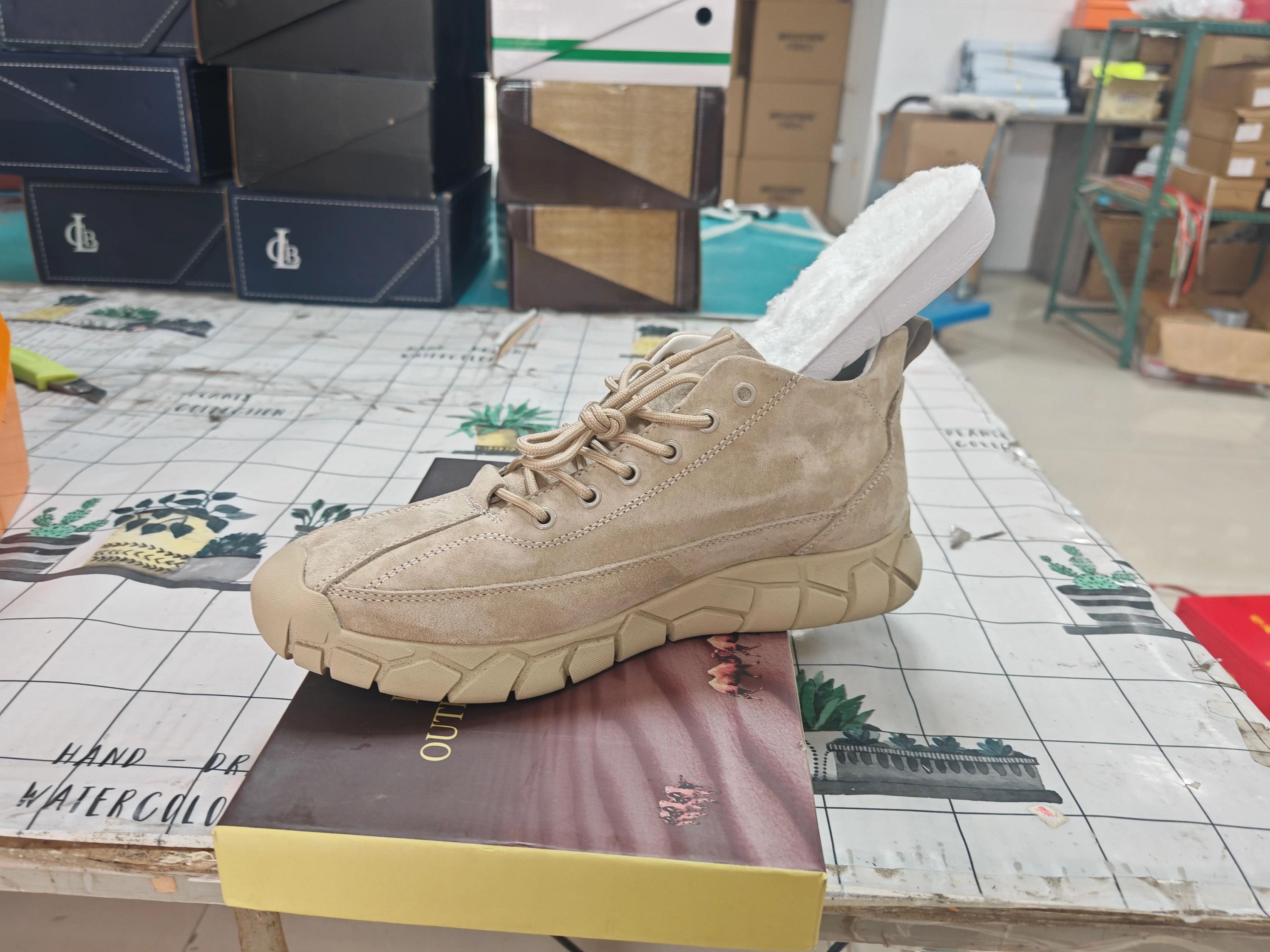 

Мужская осенне-зимняя повседневная обувь из свиной кожи на флисовой подкладке 5 см, универсальные спортивные уличные кроссовки для работы, увеличивающие рост