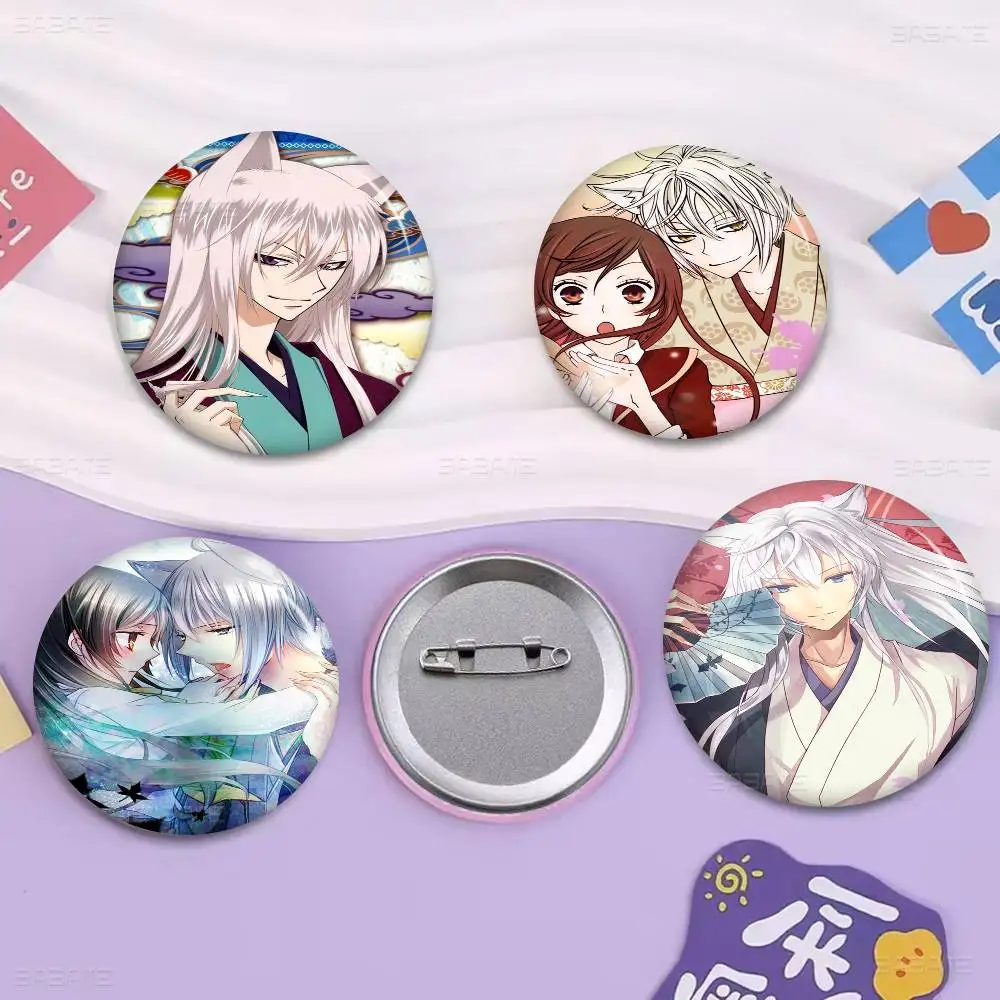 

Anime Kamisama Kiss Badges Creative Tinplate Soft Button Pins Animal Icon Brooch Lapel Backpack Badge Accessories Pin