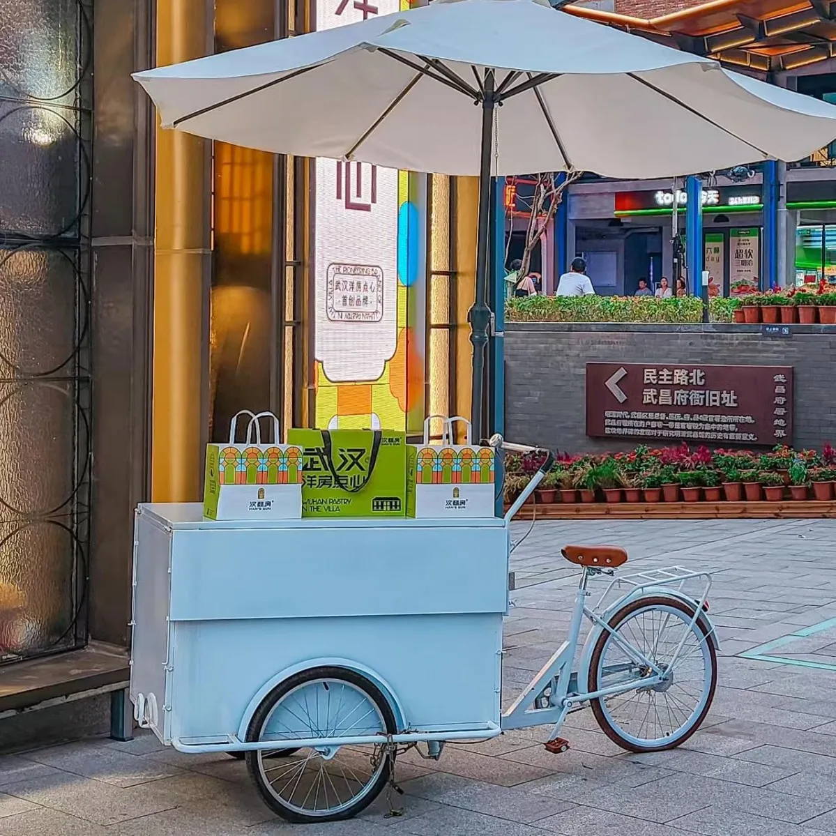 Iron food truck stall car Multifunctional night  Mobile stall car Market stall BBQ drink promotion trolley