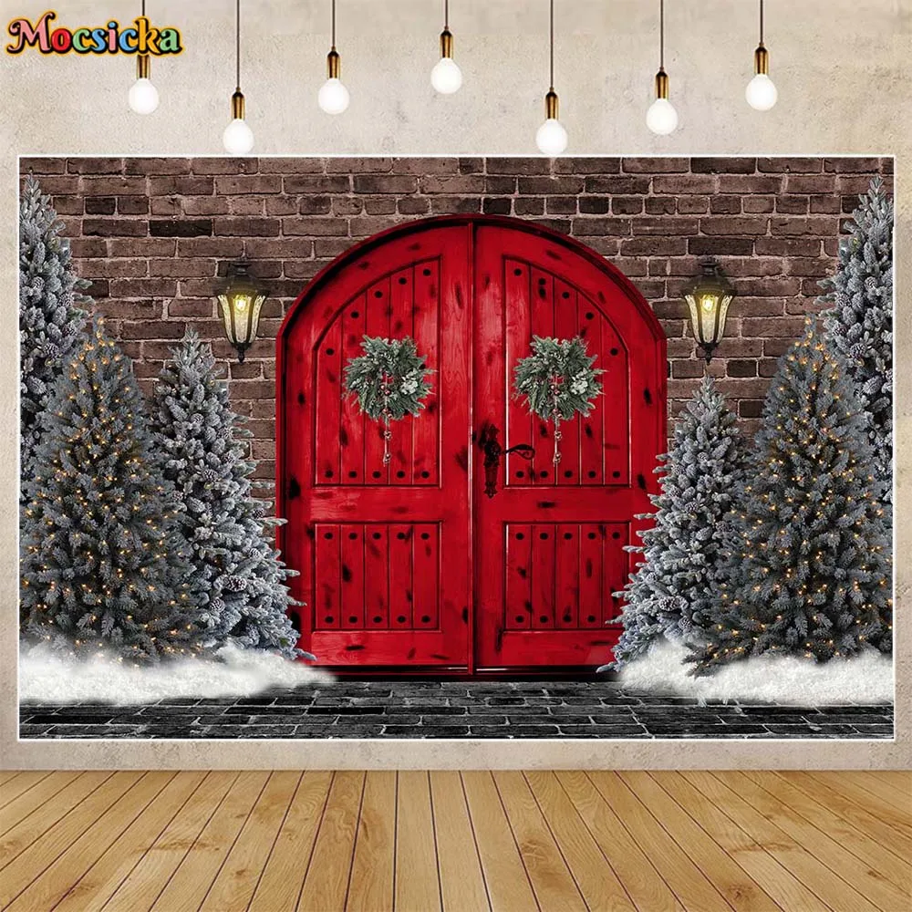 

Mocsicka Winter Christmas Backdrop Photography Brick Wall Red Wooden Door Pine Tree Child Portrait Background Photo Studio Props