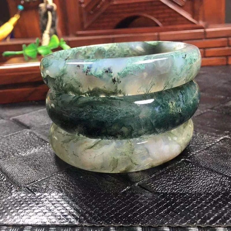 

Wholesale Supply Aquatic Agate Bracelet Aquatic Clear Transparent Wide Bracelet