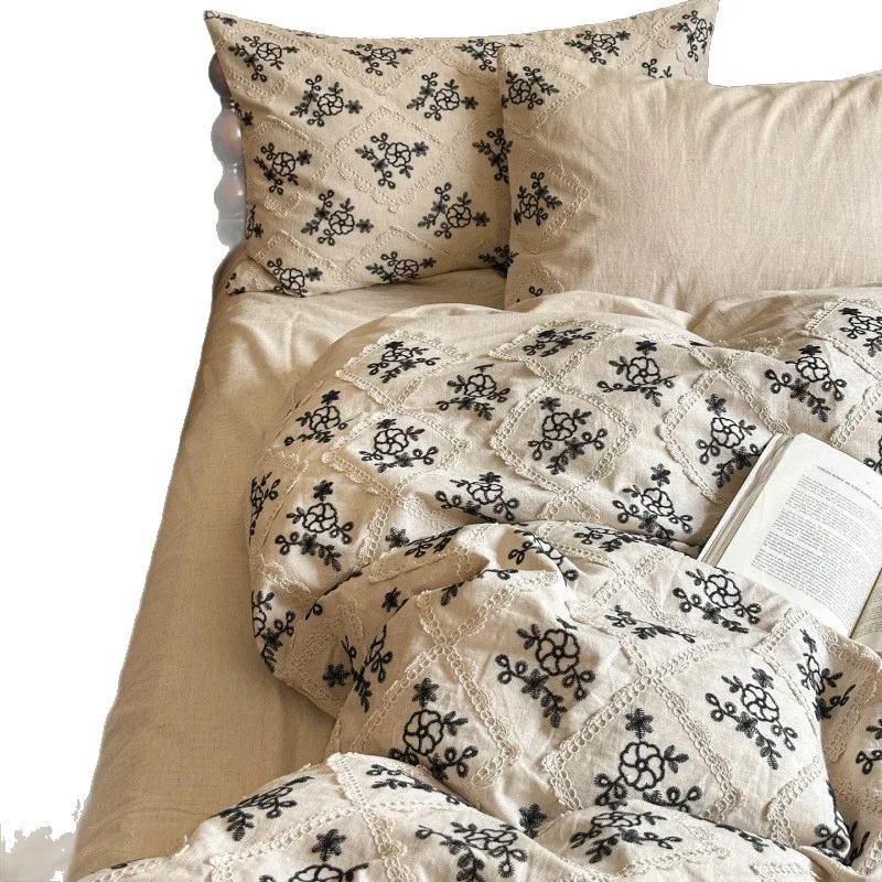 French retro cotton and linen four-piece set, high-end three-dimensional heavy industry embroidered quilt cover, skin-friendly s