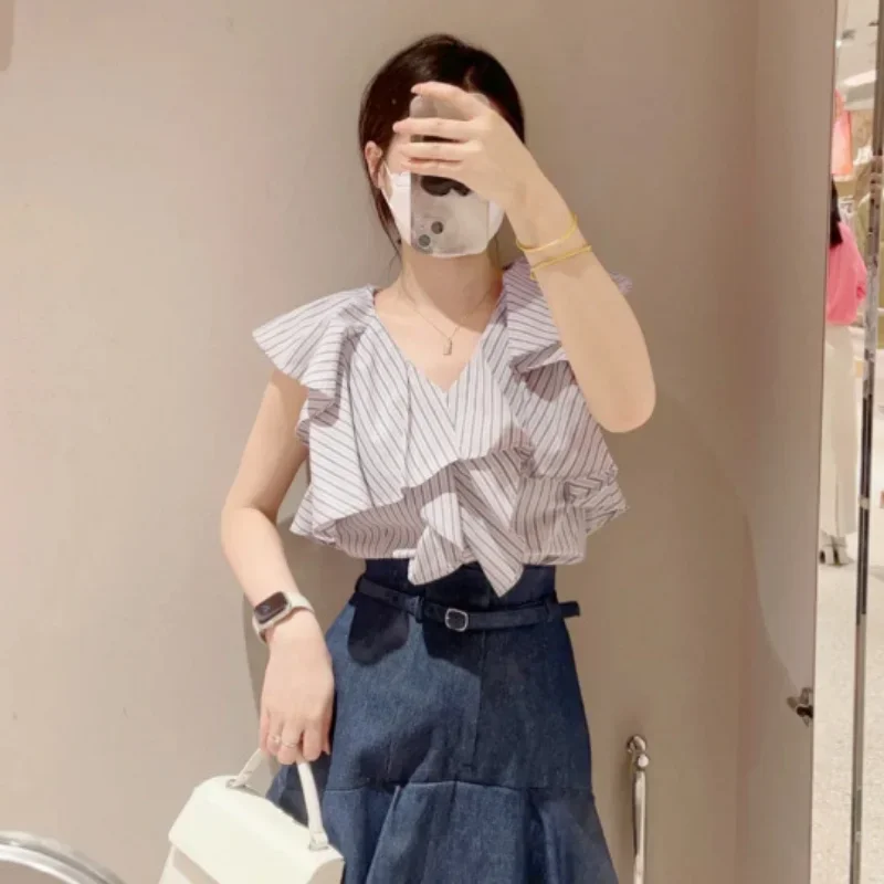 

WAKUTA Slim Fit Sleeveless Fashion Top Mujer 2024 Summer V Neck Solid Color Gentle Camisas Japanese Sweet Ruffle Blouse Women