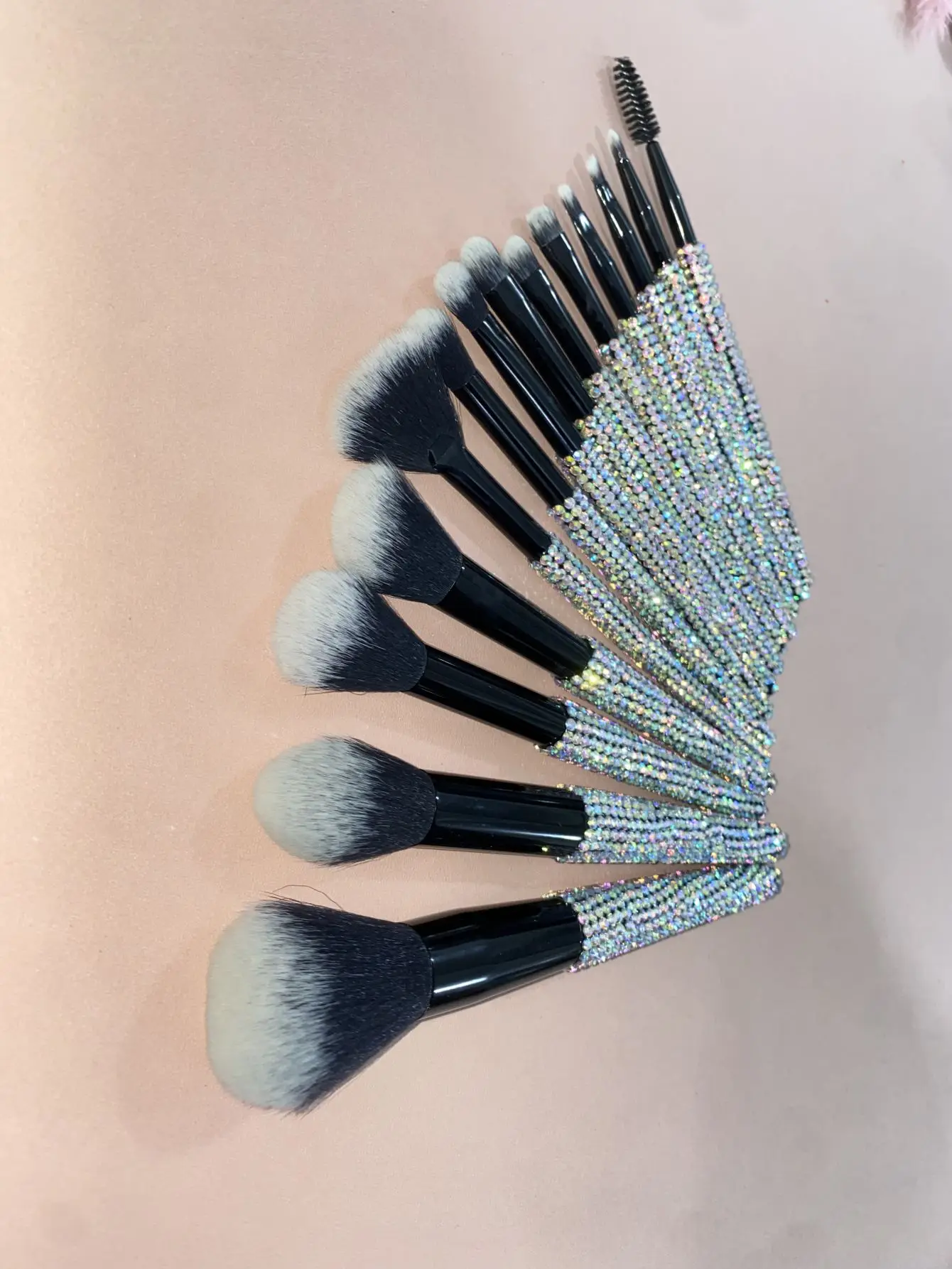 Diamond-encrusted makeup brush 14pcs stick diamond makeup tool set foundation blush brush repair capacity brush concealer brush