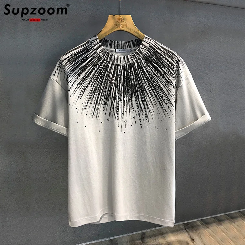 Supzoom New Arrival Summer Fashion O-neck Casual Cotton Loose Heavy Process Embossing Dyeing Hot Stamping Drilling Men Tshirt