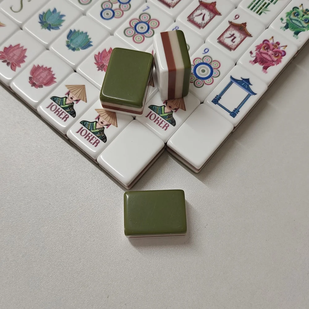 

160 Tiles Custom American Mahjong Set 4-Layer Acrylic Mah Jongg Portable Travel Mahjong for Beginners Family Party Games Gifts