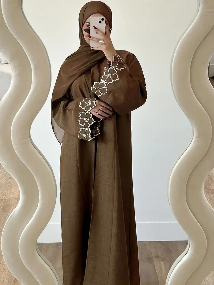 

One Piece Coffee Islamic Abaya Cardigan with Exquisite Flower Cuff Detailing Stylish Women the Middle East Season Fashion New