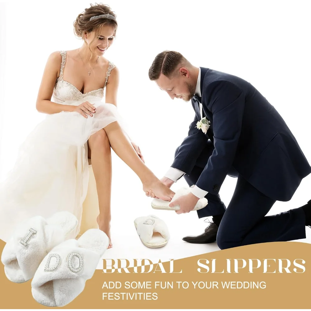 I Do Braut Weiße Plüsch-Hausschuhe mit Offener Spitze, Perfektes Accessoire und Geschenk für Hochzeit, Junggesellinnenabschied und Brautparty – Detail 2