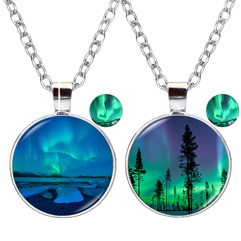 Luminous Northern Lights Necklace Chain Jewelry Glass Round Aurora Borealis Art Photos Handmade Pendant for Friends Gift