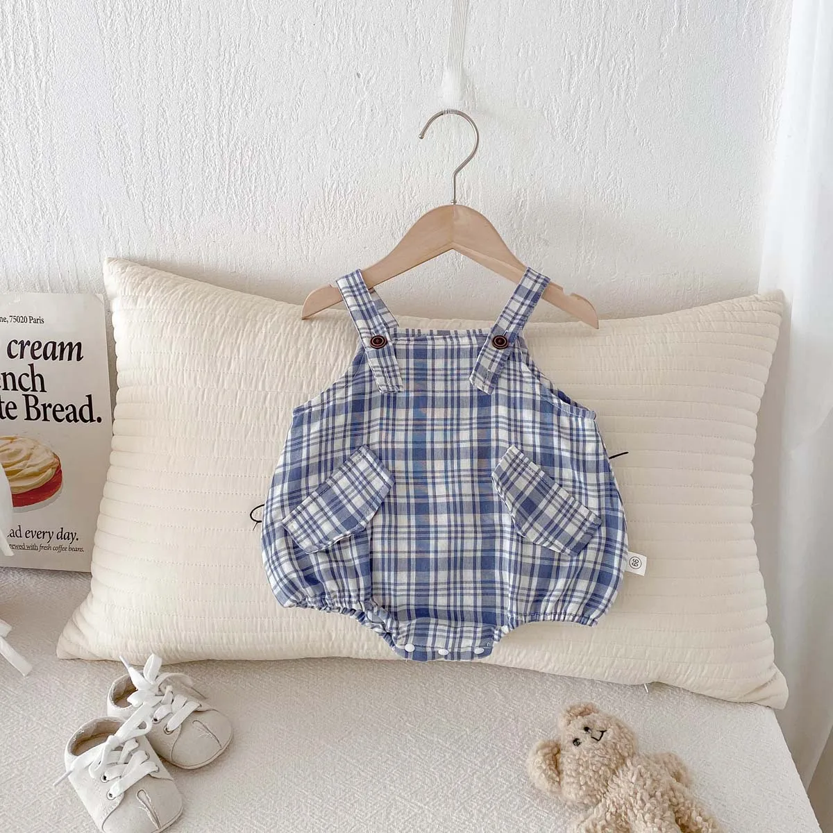 Summer New Baby Boy and Girl Baby Shoulder Straps Romper Version Checkered Fart Clothes Jumpsuit Crawling Clothes for Children