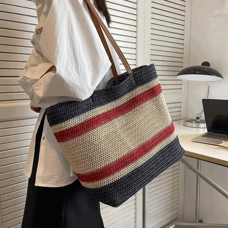 Fashionable Street Trend Woven Contrasting Stripes Beach Resort Style Straw Tote Large Capacity Women\'s Bag