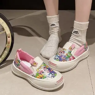 Open smile canvas shoes women 2024 spring summer soft platform lazy slip-on loafers graffiti cloth shoes