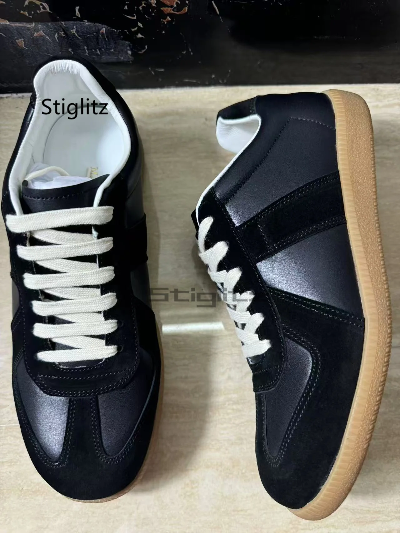 

Sports Flat Casual Couple Shoes Men Women Classic Trendy Versatile Suede Leather Lace Up Sneakers Spring Autumn Training Shoes