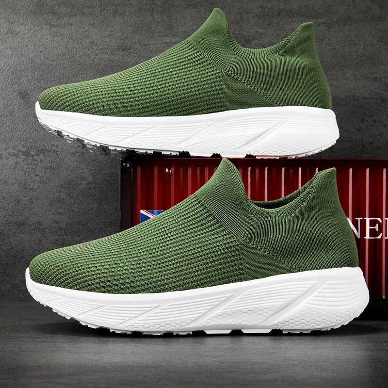 

2023 MD Hot low Slip On Mens Running Shoes Mesh Breathable Sneakers White Triple Black Green Comfortable Trainers Sport 39-45