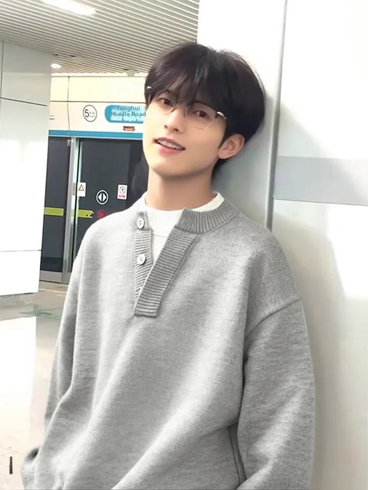 

Henry Collar Fake Two-Piece Knitwear for Men Autumn Winter Youth Casual Long Sve Soft Comfortable V-Ne Color Sweater