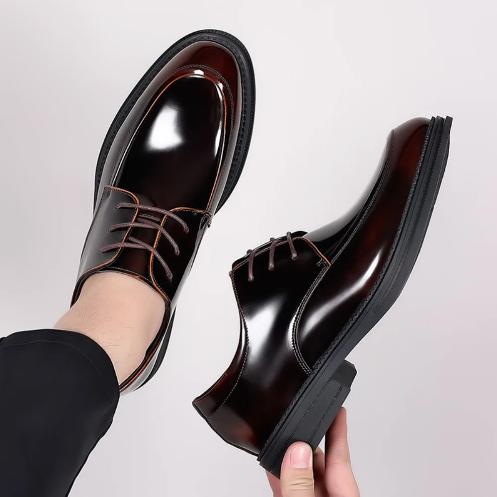 

Leather Shoes Men's Comfort Classic Versatile High-end Simple BusinessDress Casual Men's Suit Glossy Fashion Groom Wedding Shoes