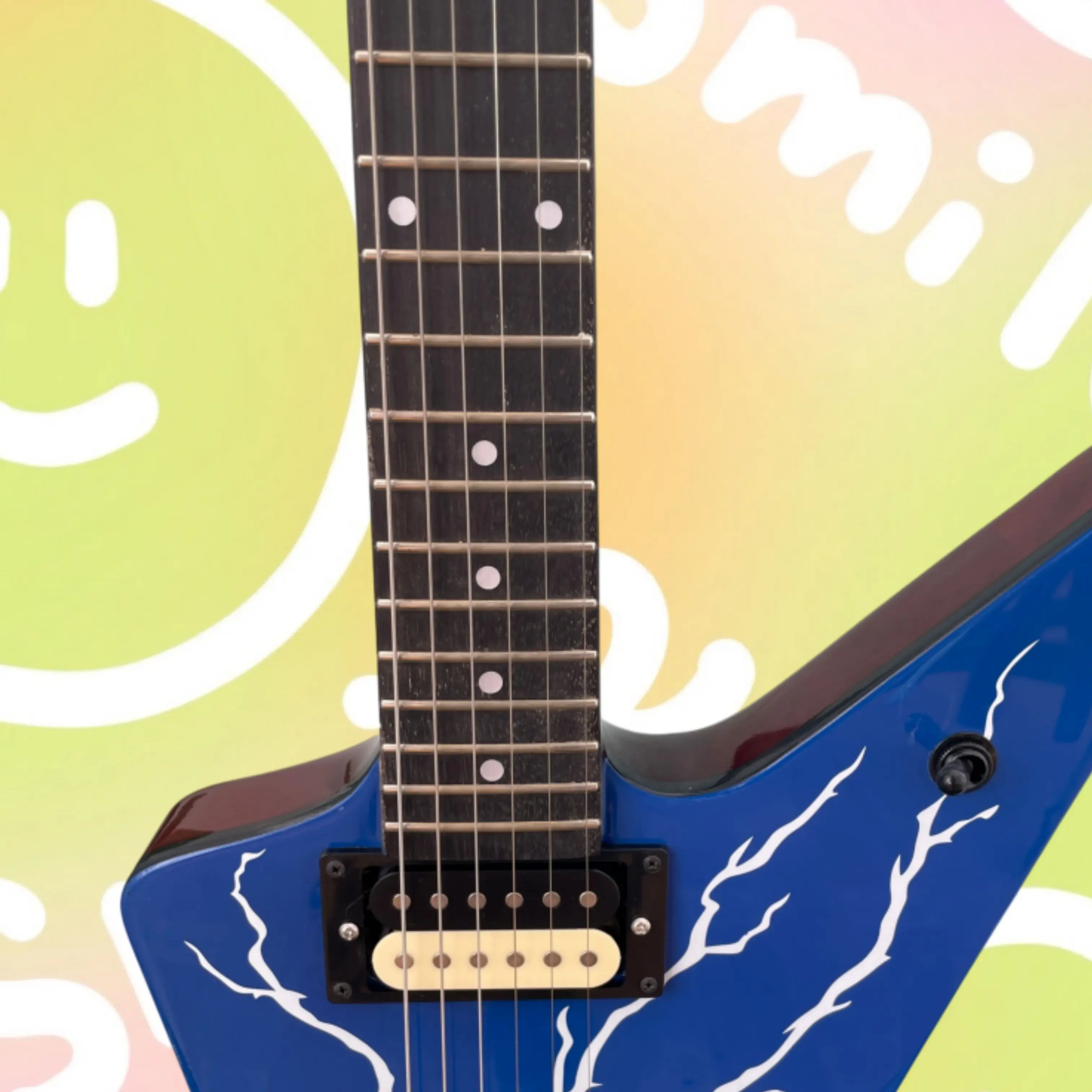 Sapphire Blue Electric Guitar,White Lightning Pattern,Exquisite craftsmanship Guitars,Stylish Rock Stage Performance Guitarra