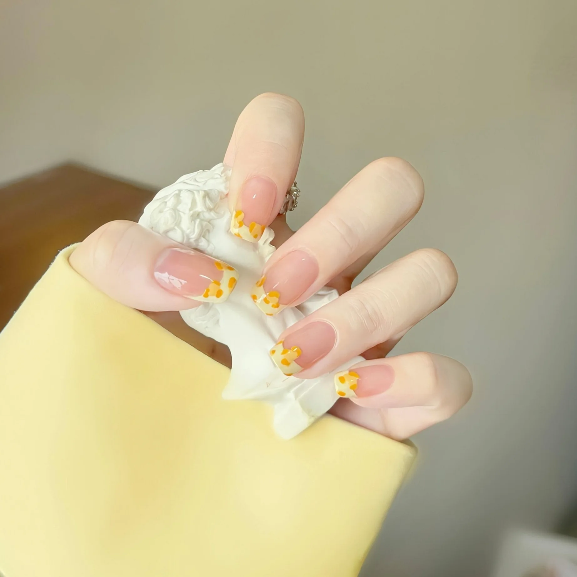 10pcs Handmade Press On Nails Short Style French Yellow Cheese Design Fake Nail Detachable False Nails Tip Reusable Manicure Art