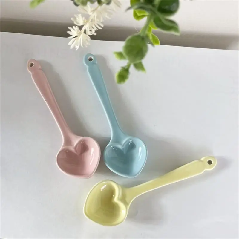 INS Macaron Love Spoon Kitchen Tableware Cute Ceramics Stir Pink Dessert Spoon Girl Heart Romantic Coffee Spoon Pink Love Spoon