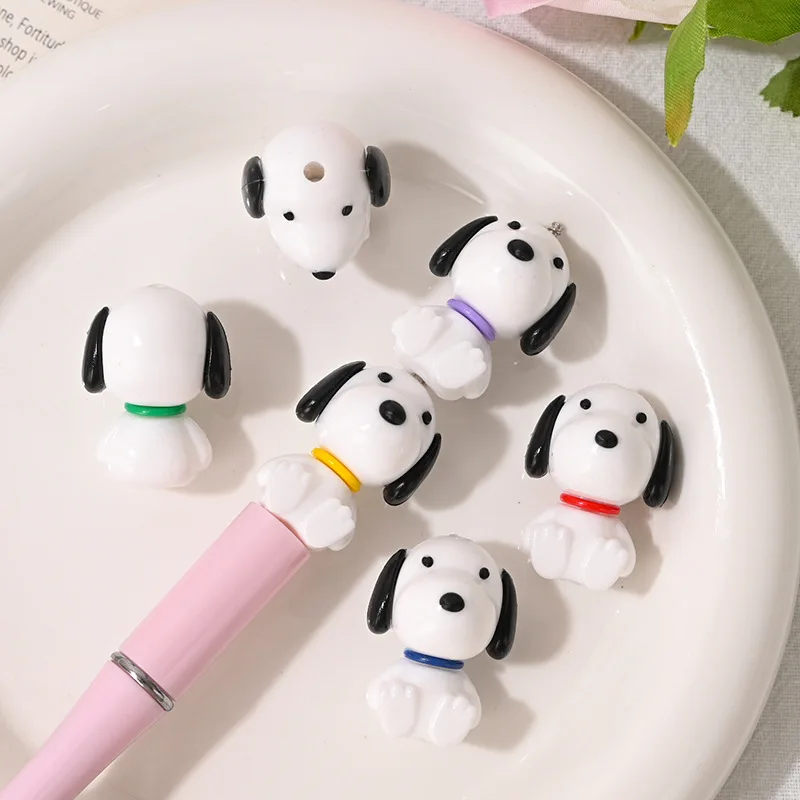 

10pcs for Snoopy silicone through-hole beaded DIY mobile phone chain keychain beaded pen accessory material