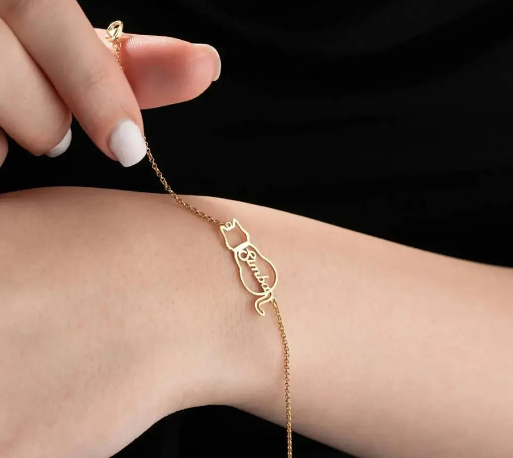 Fashionable stainless steel customized bracelet personalized name bracelet perfect gift for cat loving girlfriend holiday gift