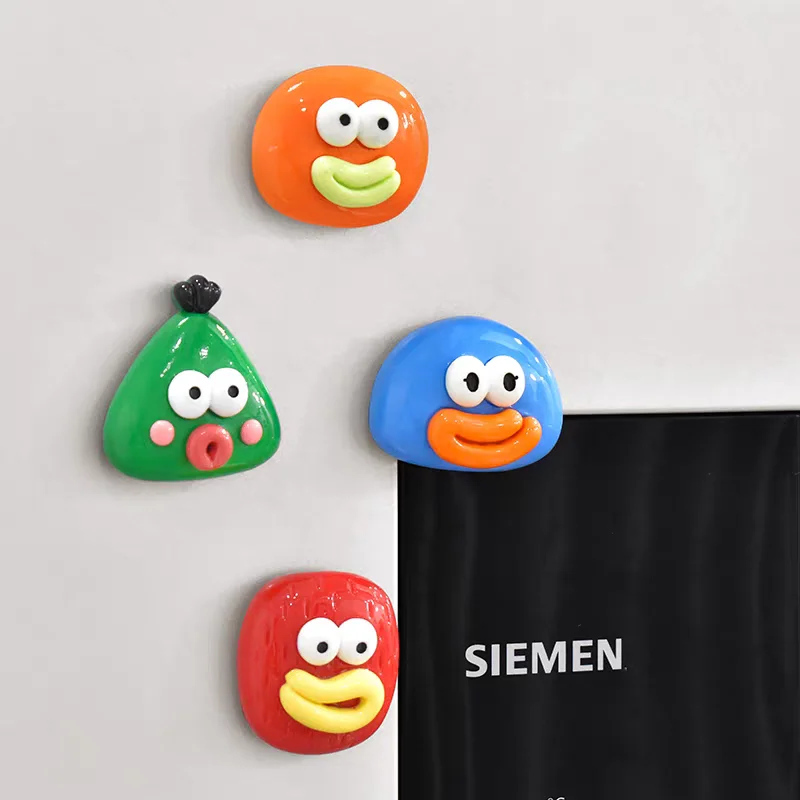 4pcs Personalized and Fun 3d Cartoon Refrigerator Magnets Creative Cute Fridge Photo Message Magnet Decorative