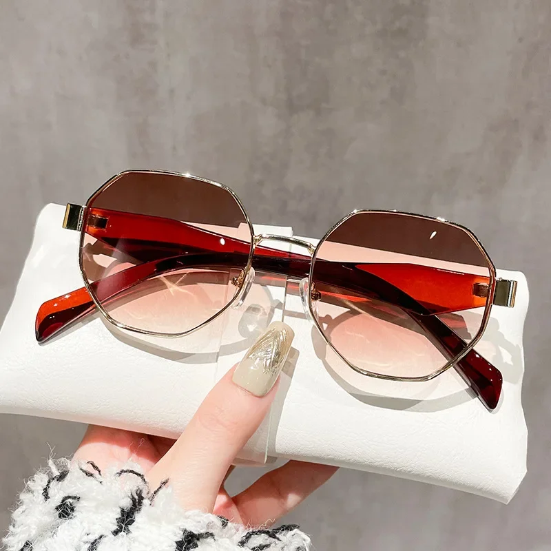 New Retro Sunglasses Women Fashion Polygonal Metal Frame Sunglasses Men Luxury Brand Designer Decorative Sun Glasses UV400