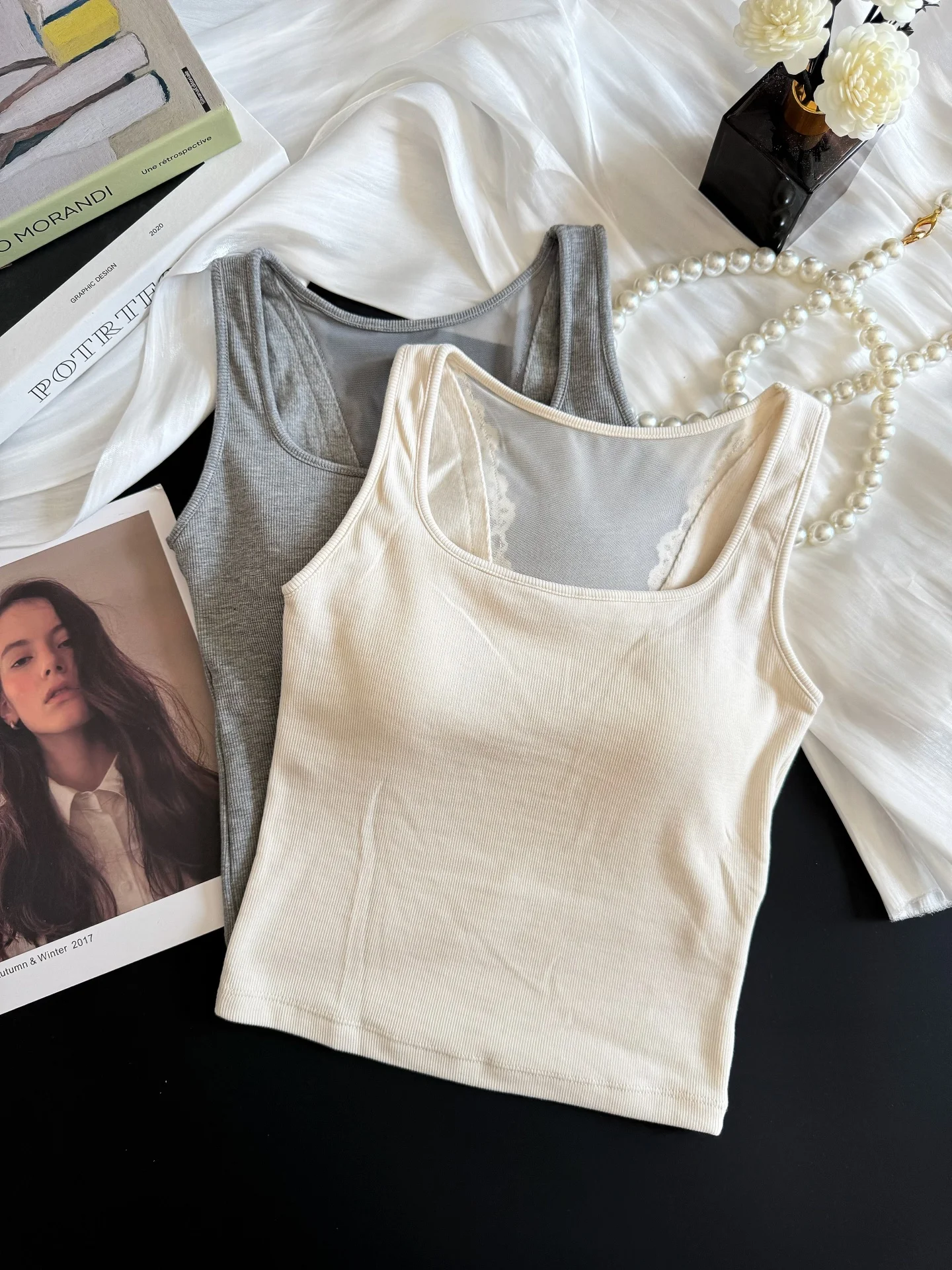 

Sexy Hollow out Lace Trim Strap Vest Women's Inteated Nap Square Collar Beautiful Ba ort Length Regular Thin