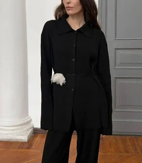 

Collar long sleeved knitted suit for autumn and winter 2025, new style with loose temperament, commuting pit stripe sweater set