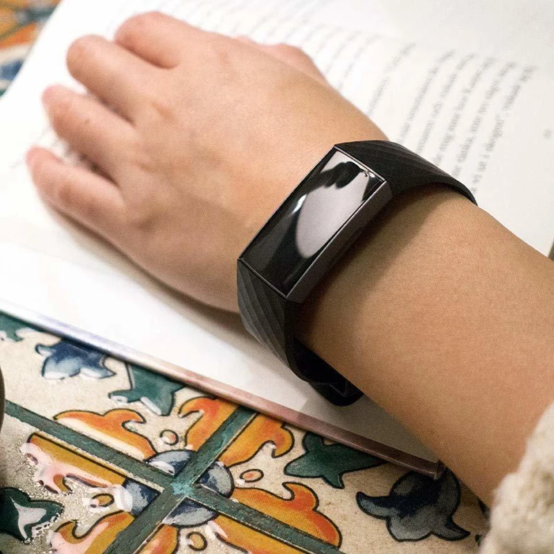 Compatible with Fitbit Charge 3/4 Silicone Replacement Band Black/Silver (L)