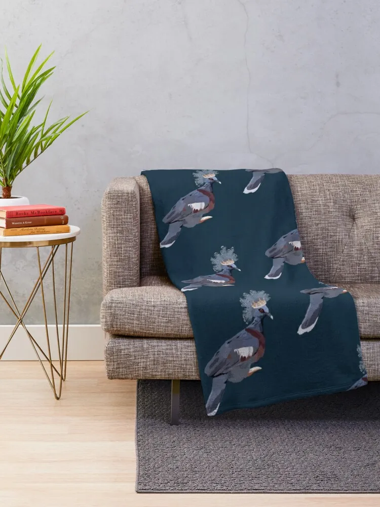 Victoria ‘ crowned’ pigeon Throw Blanket Decorative Sofas warm winter Beautifuls Blankets