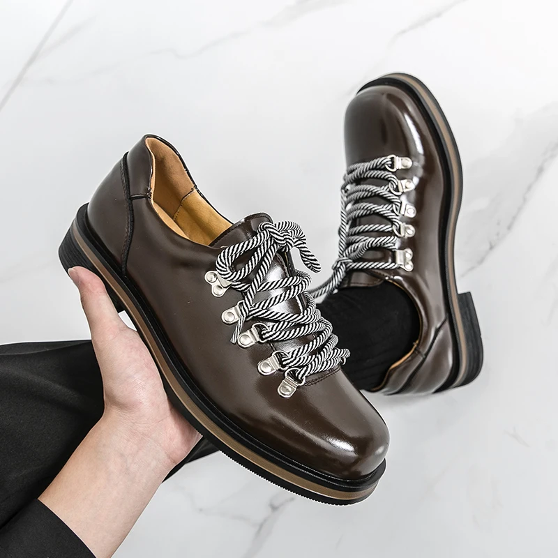 

British Style Men's Comfortable Lace Up Business Banquet Formal Leather Shoes Fashion Brand Men's Patent Leather Oxford Shoes