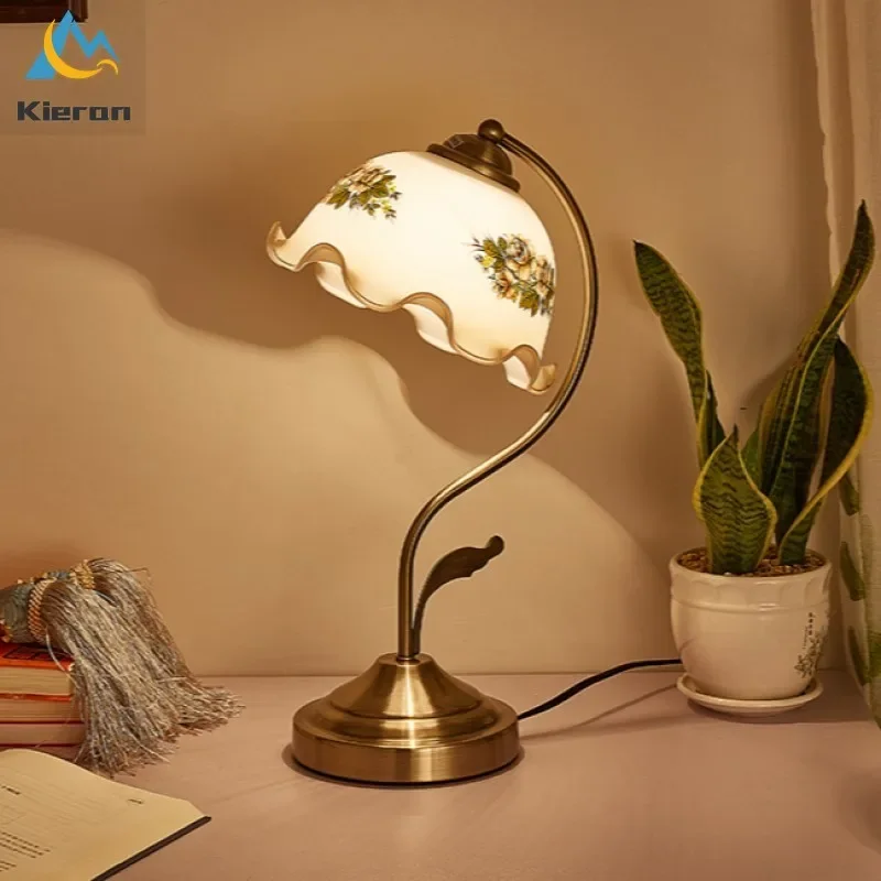 Imagem -02 - Simples Flower Led Desk Lamps Estilo Americano Quarto Estudo Cabeceira Escurecimento Table Lamps Living Room Decor Glass Floor Lamp